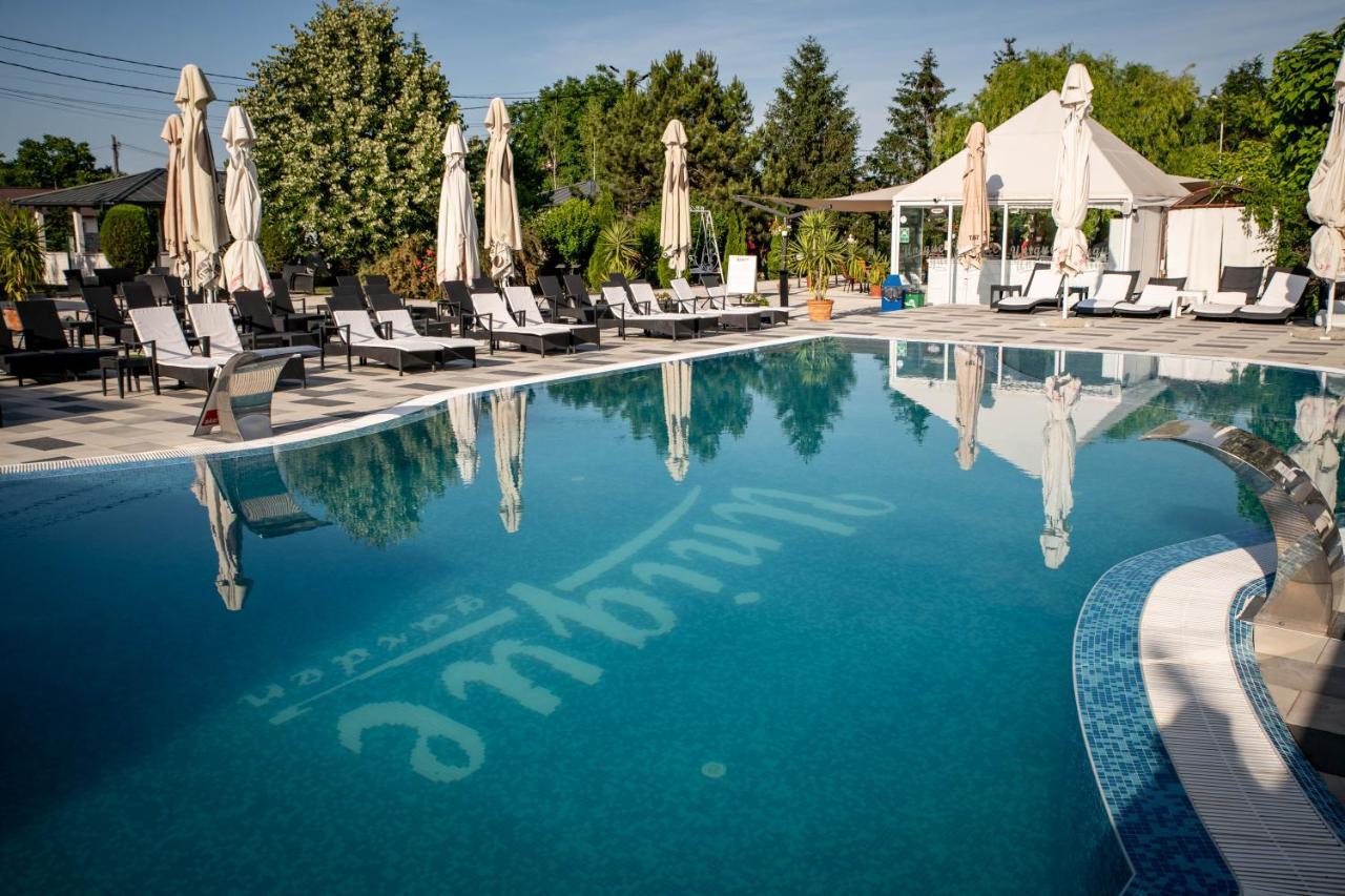 Unique Garden Hotel Βραΐλα Εξωτερικό φωτογραφία